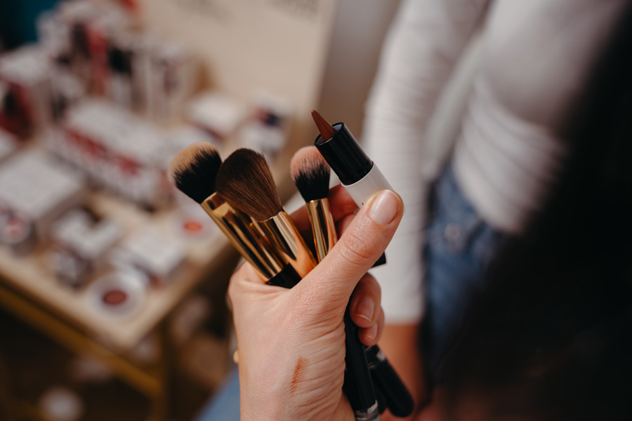 Blog - Make-up für Mamas - Lounge 6/10